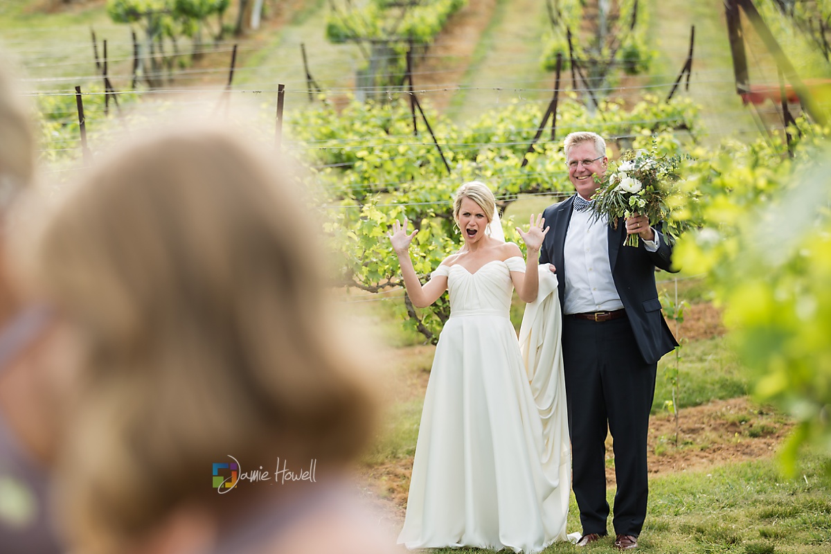 Frogtown Cellers Winery Wedding (27)