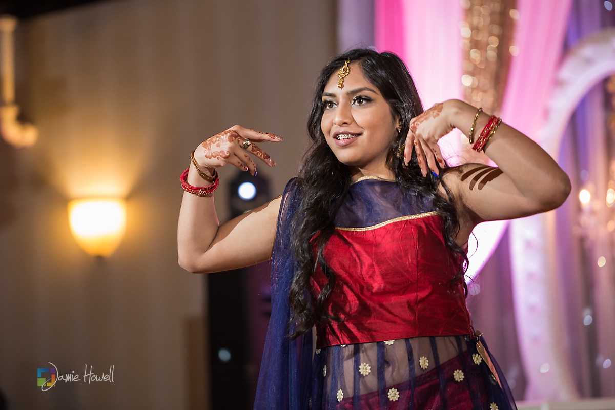 Signature Ballroom Indian wedding reception (29)