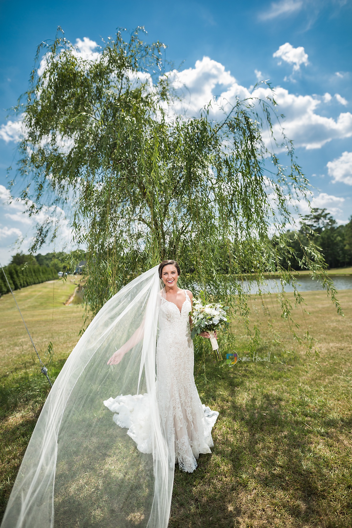 Bridge View Barn Wedding (17)