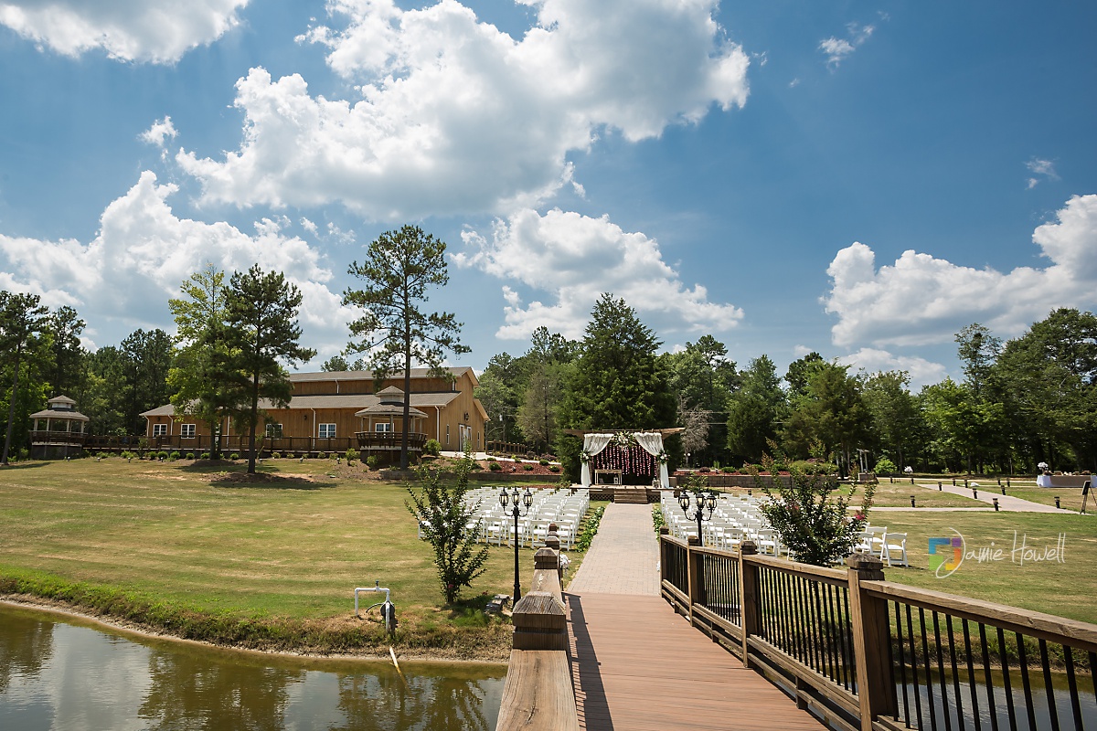 Bridge View Barn Wedding (3)
