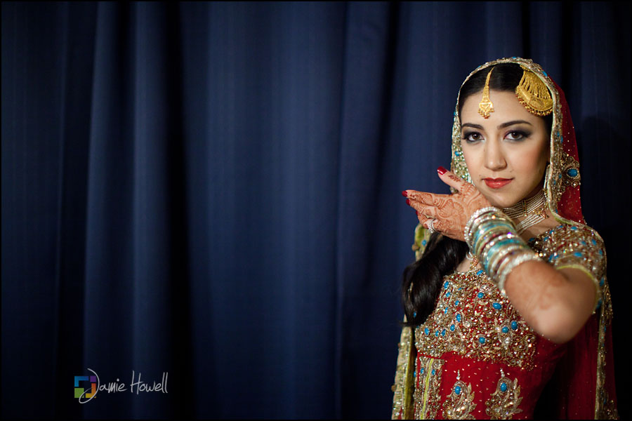 Shaadi Photographers - Price & Reviews | Book Best Pre-wedding Photography  in India.