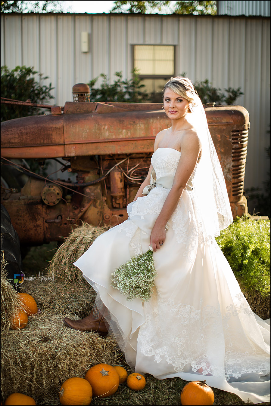 Casey's Lazenby Farms bridal session | Jamie Howell